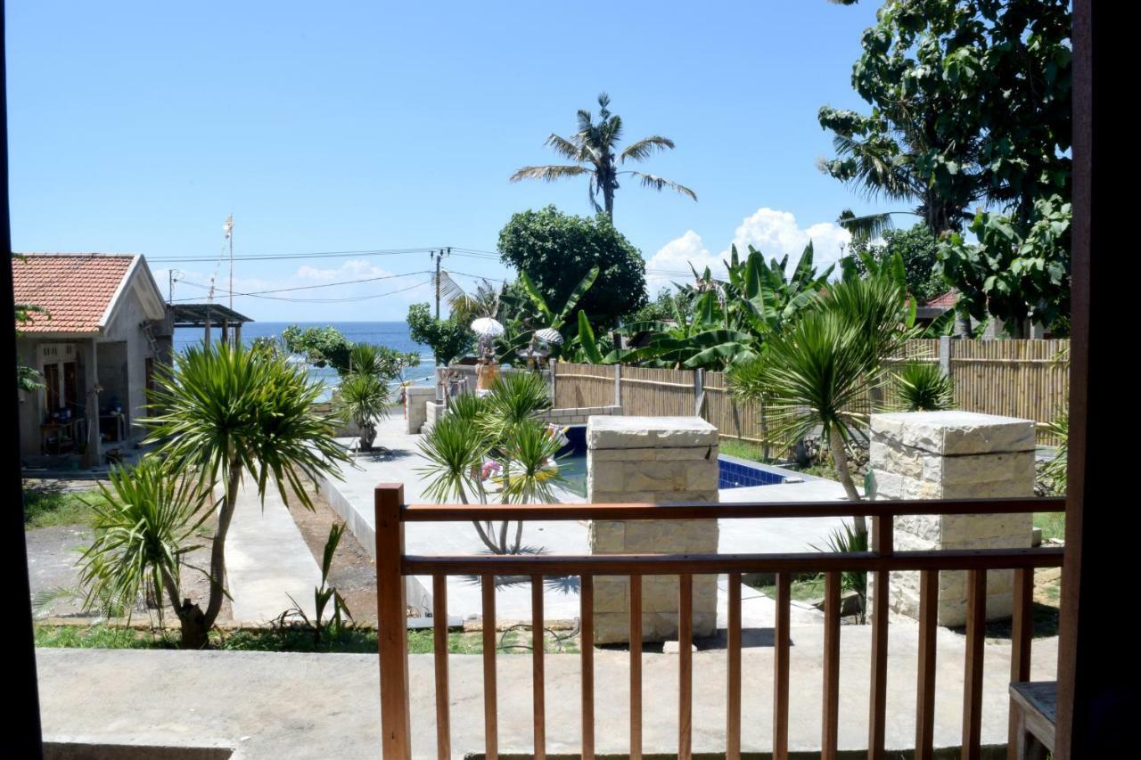Adara Beach Huts Batununggul Exterior foto